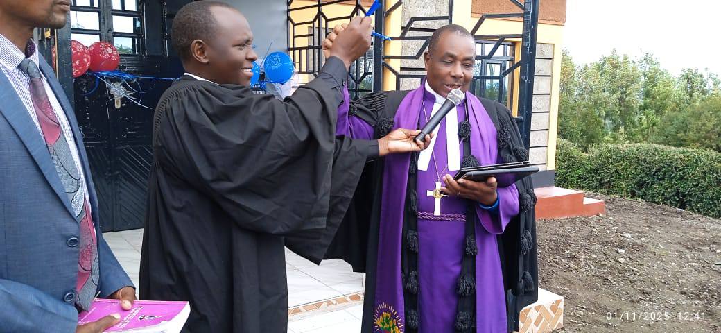 𝐌𝐖𝐈𝐘𝐎𝐆𝐎 𝐏𝐀𝐑𝐈𝐒𝐇 𝐂𝐄𝐋𝐄𝐁𝐑𝐀𝐓𝐄𝐒 𝐓𝐇𝐄 𝟏𝟓𝐓𝐇 𝐀𝐍𝐍𝐈𝐕𝐄𝐑𝐒𝐀𝐑𝐘